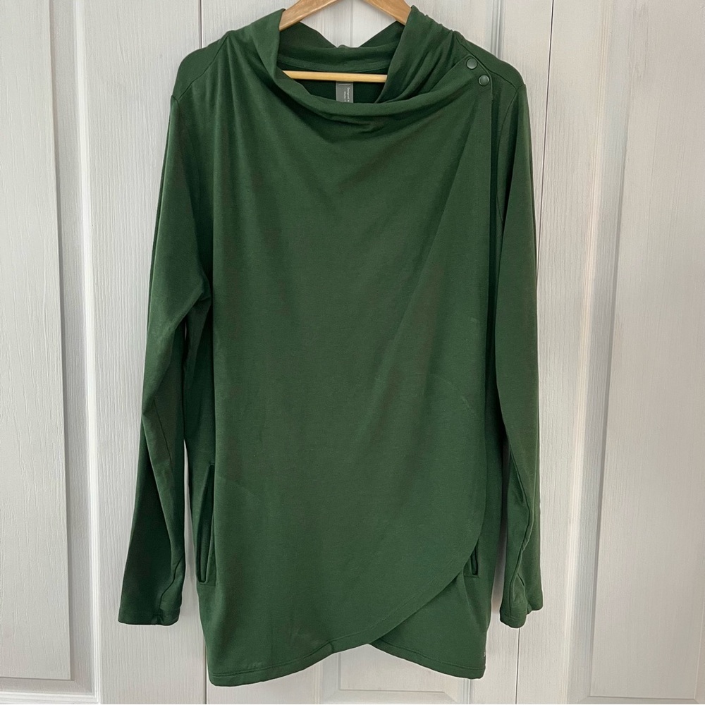 Womens Zuda Shoulder Drape Wrap forest Green Size L. Pockets